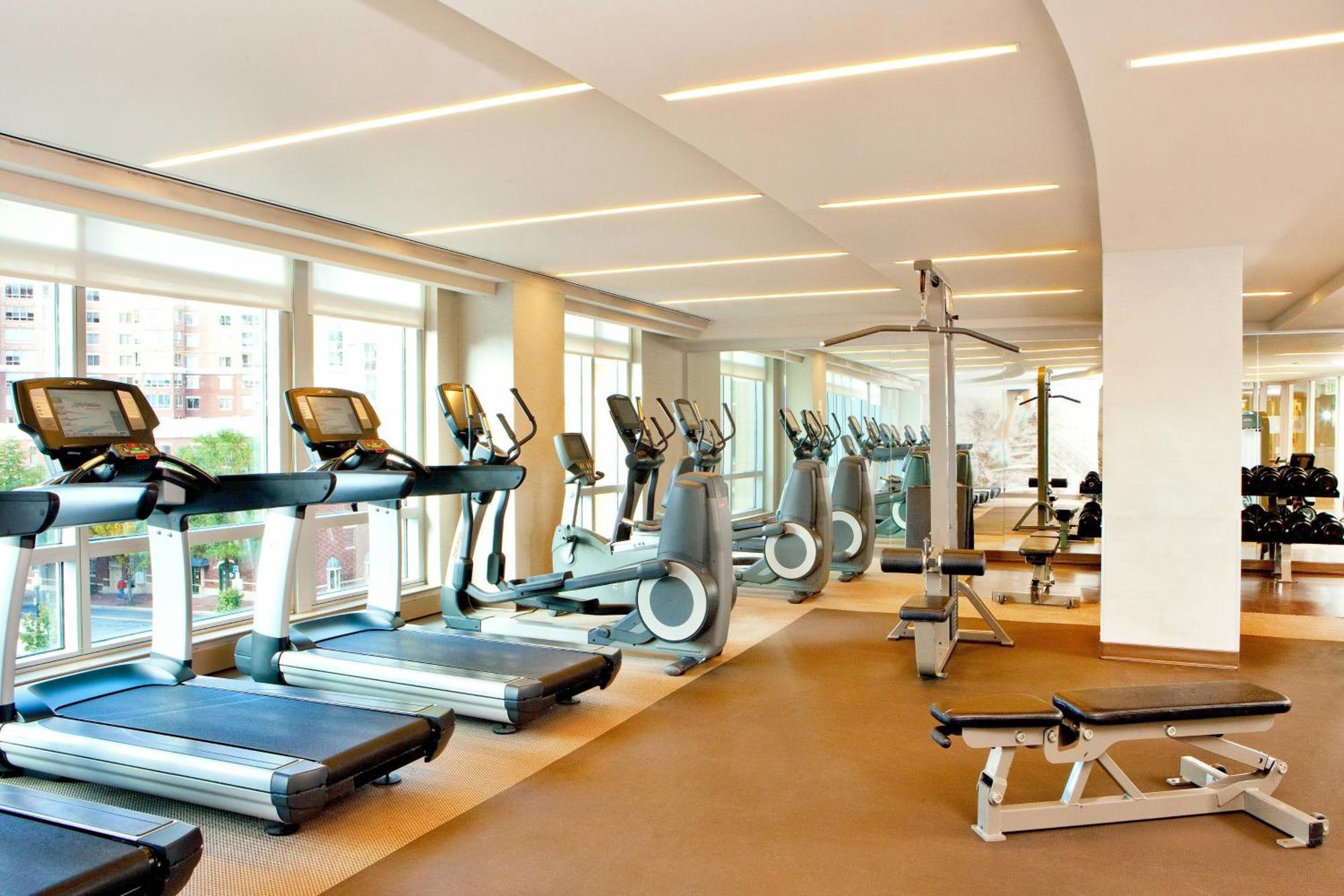The Westin Alexandria Old Town Hotel Екстериор снимка