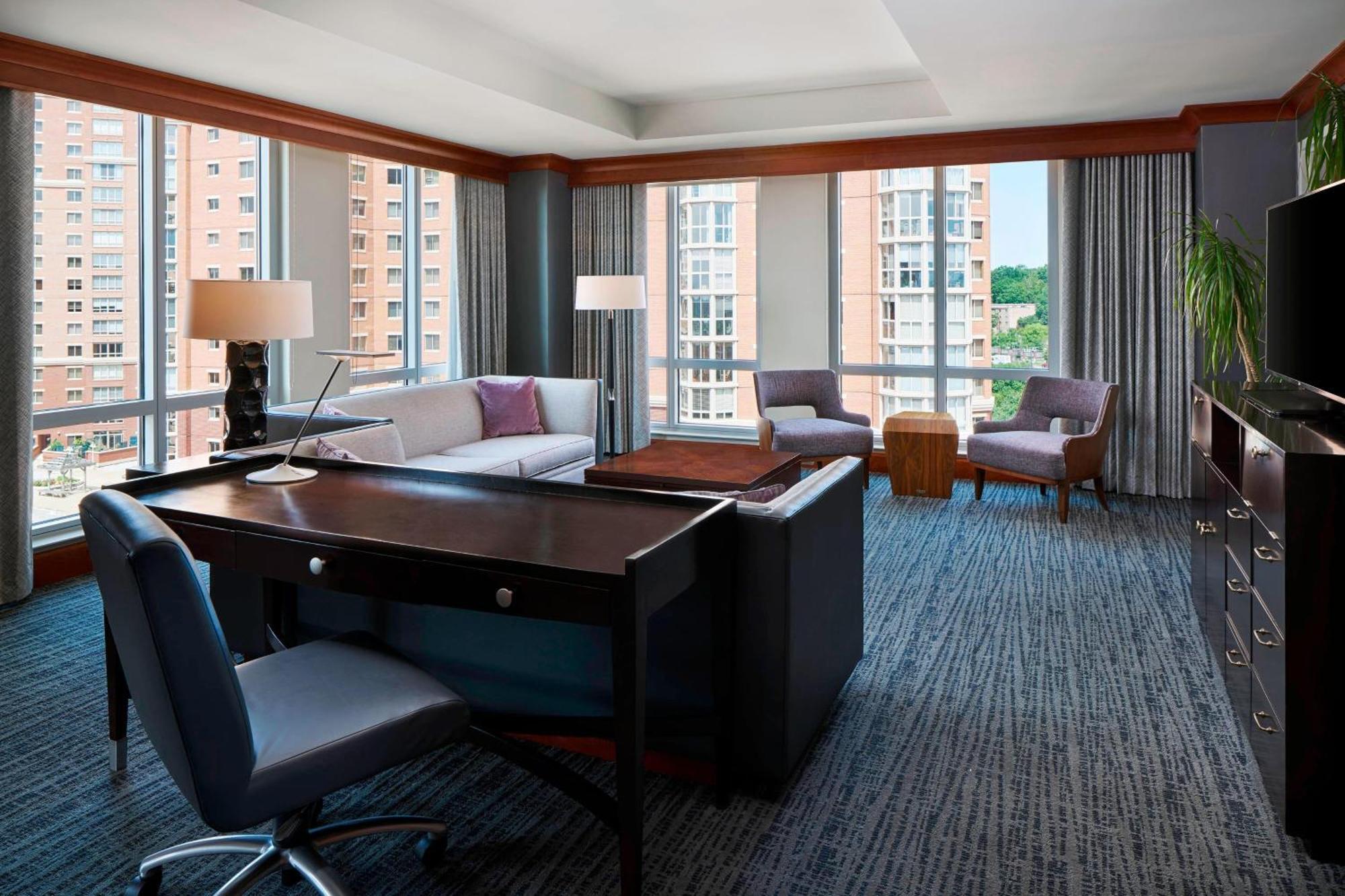 The Westin Alexandria Old Town Hotel Екстериор снимка